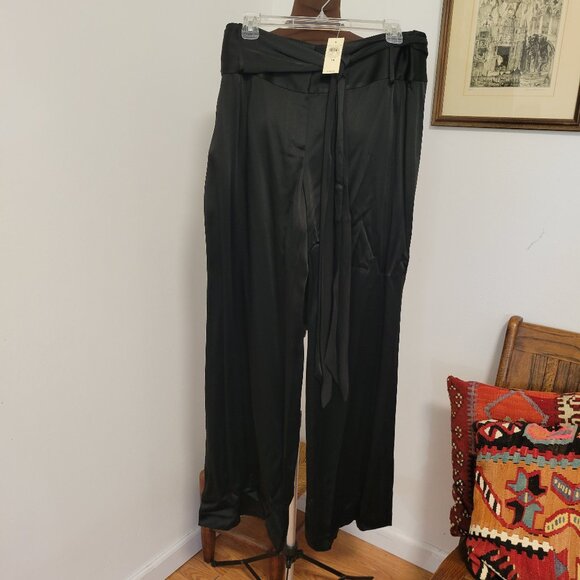 NWT Black Satin Palazzo/Wide Leg Dressy Pants Size 14 Ann Taylor - Picture 1 of 6